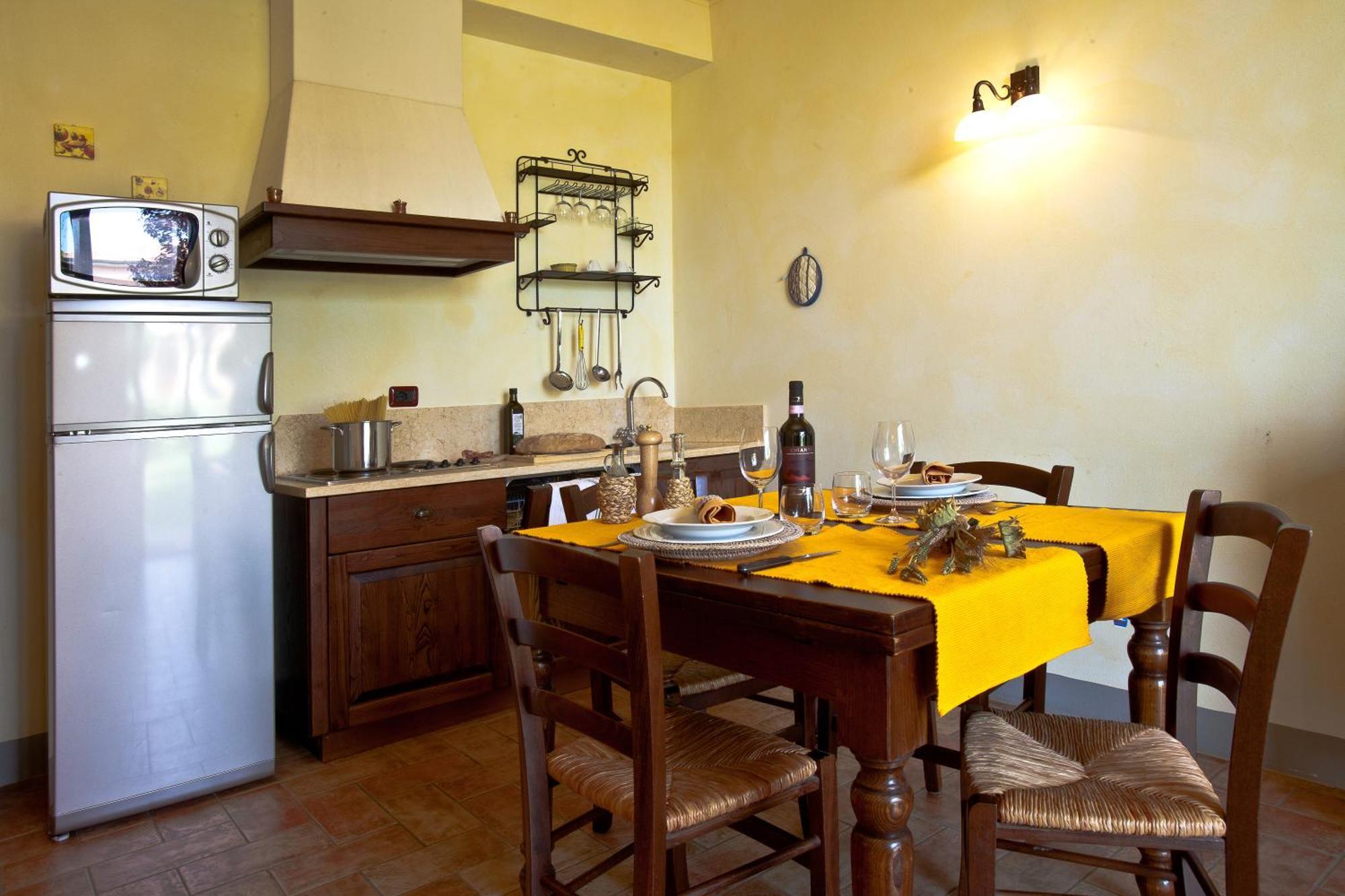 Agriturismo Borgo Vigna Vecchia Черрето-Гвиди Номер фото